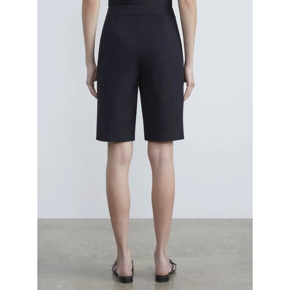 Lafayette 148 Technical Stretch Bermuda Shorts Sz 6 $398 Manhattan Navy Blue - Picture 2 of 9